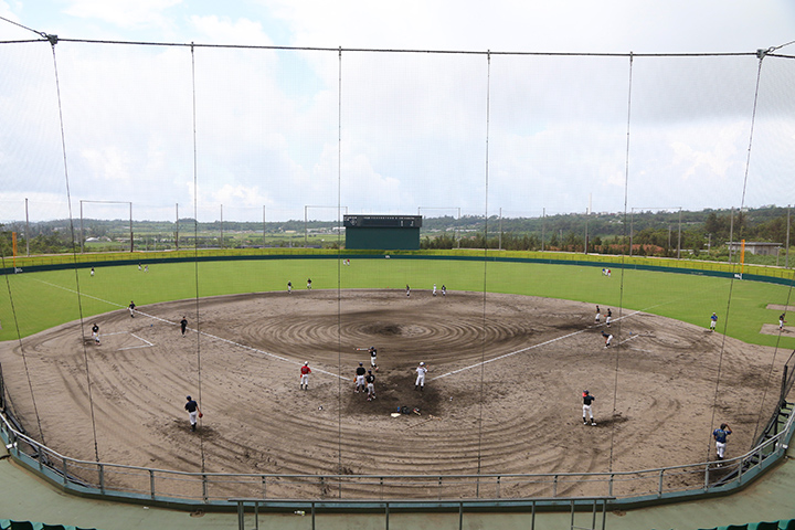 金武町ベースボールスタジアム