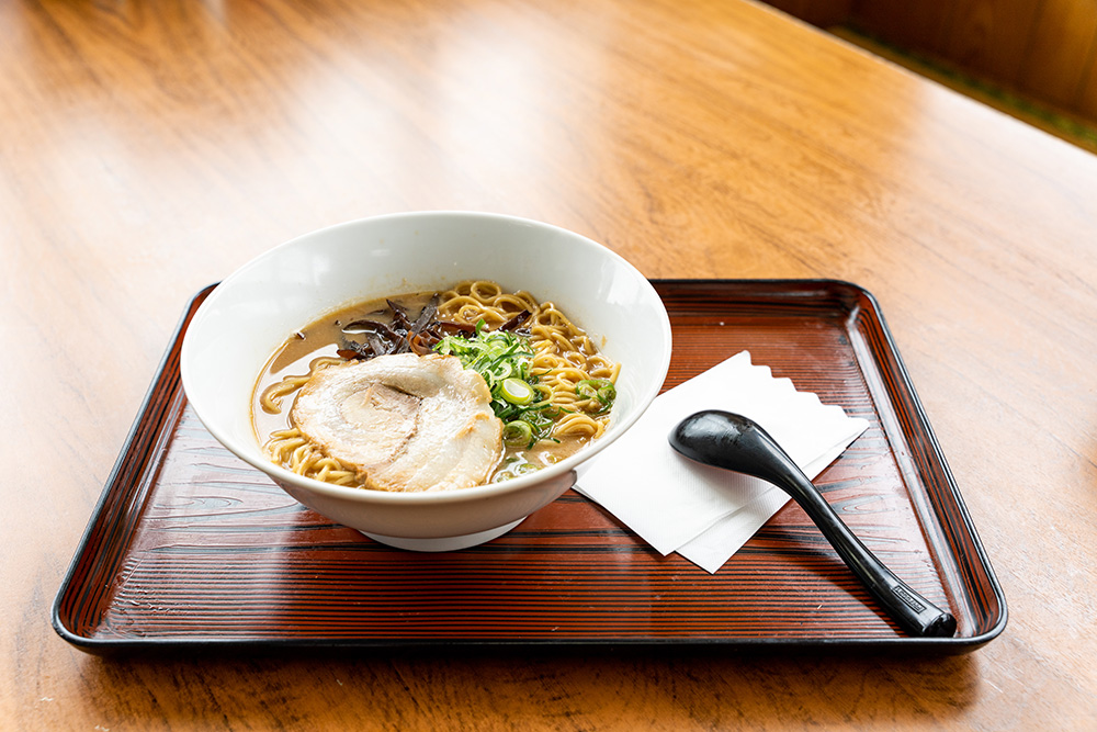 金武町の麺処千代の人気ラーメン