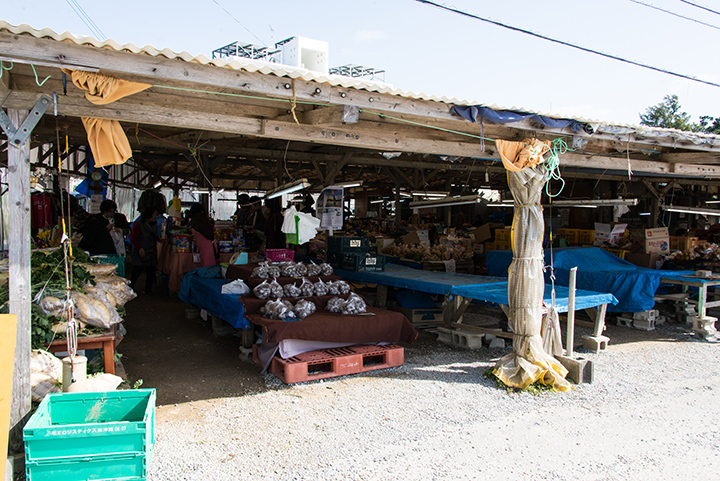 Yuntaku Market